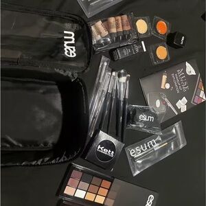 Makeup By Mario Complete Brush and Palette Set